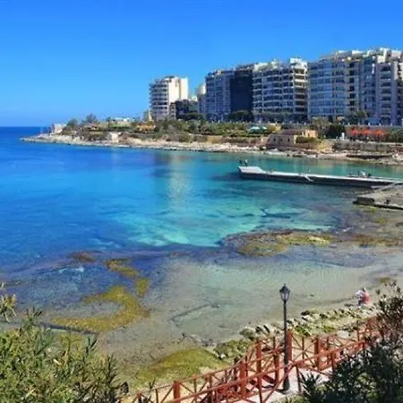Seaview Location In Apartment