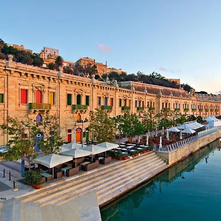 Seaview Location In Appartamento